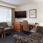 Robin Hood Inn And Suites